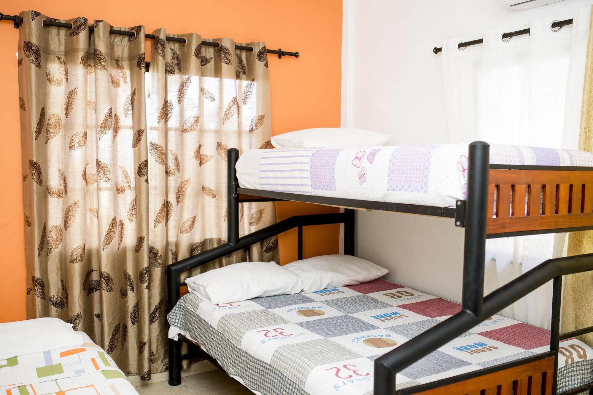 Hostel Sarie Bay