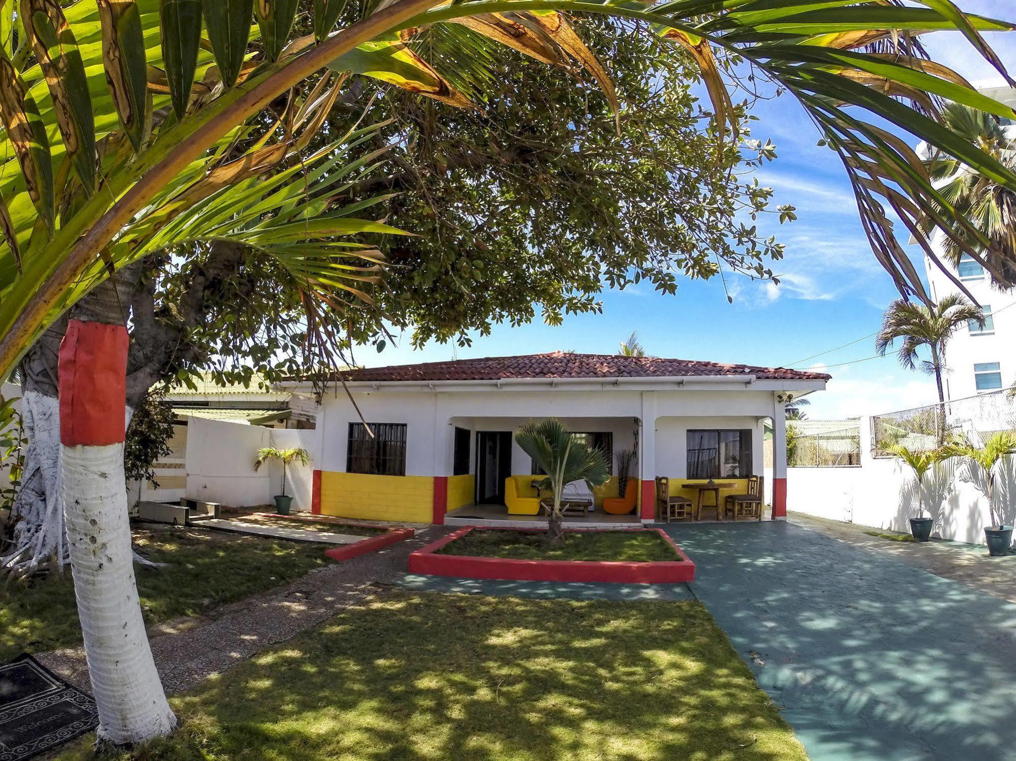 Sarie Bay Albergue